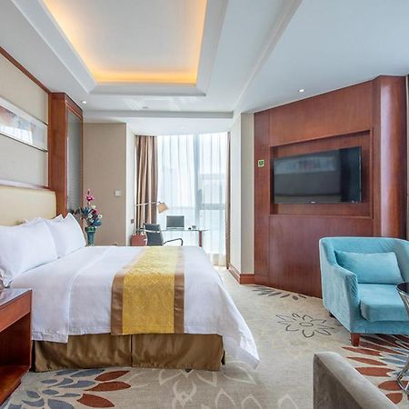 Vienna Hotel Nanchang  Bagian luar foto