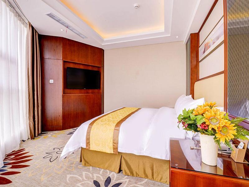 Vienna Hotel Nanchang  Bagian luar foto