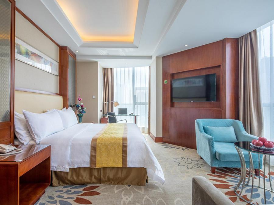 Vienna Hotel Nanchang  Bagian luar foto