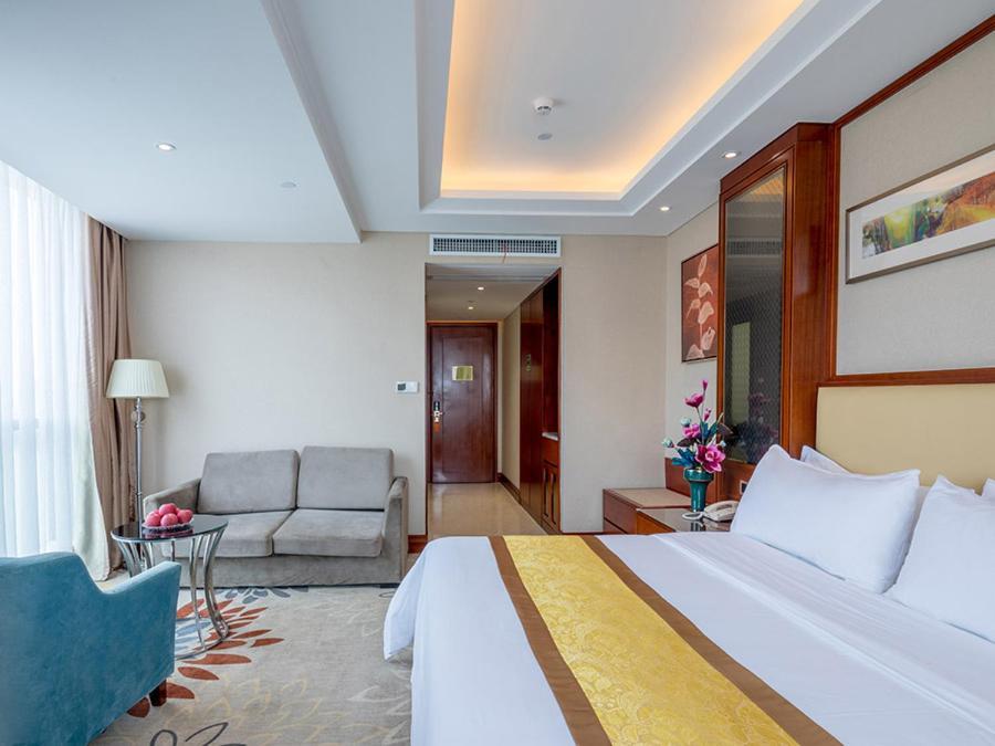 Vienna Hotel Nanchang  Bagian luar foto