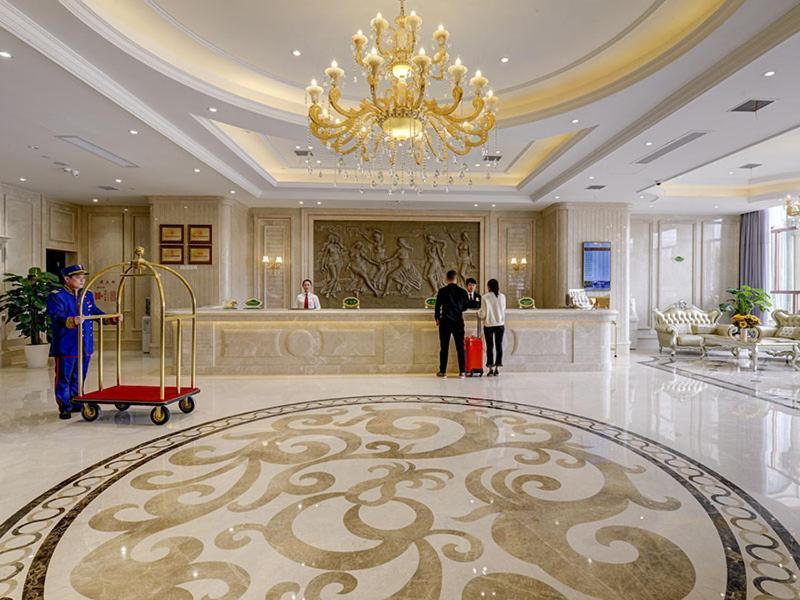 Vienna Hotel Nanchang  Bagian luar foto